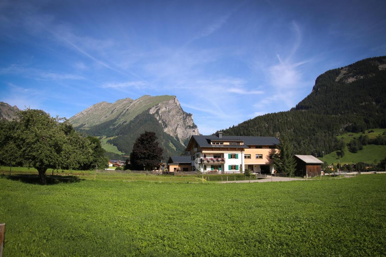 Haus Bergquell Apartment Au (Vorarlberg) ภายนอก รูปภาพ